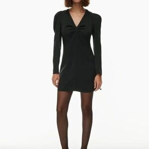 Wilfred‎ Aritzia Black Ruched V-Neck Puff Sleeve Mini Dress 110679 Size 4